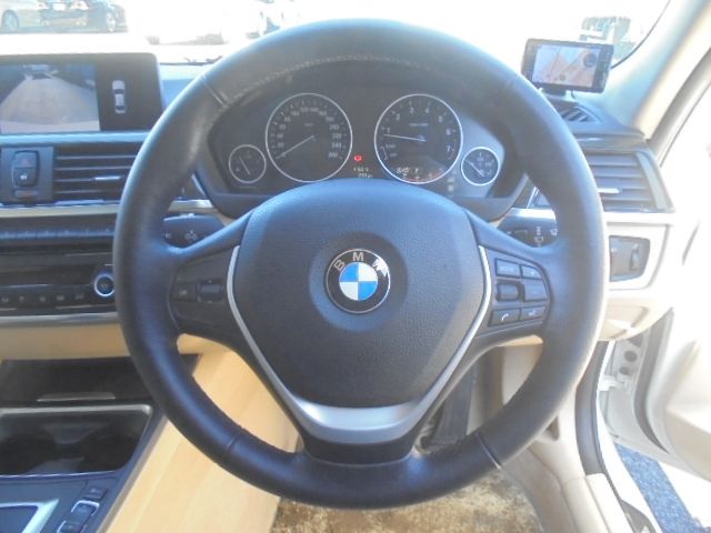 BMW 3 Series sedan