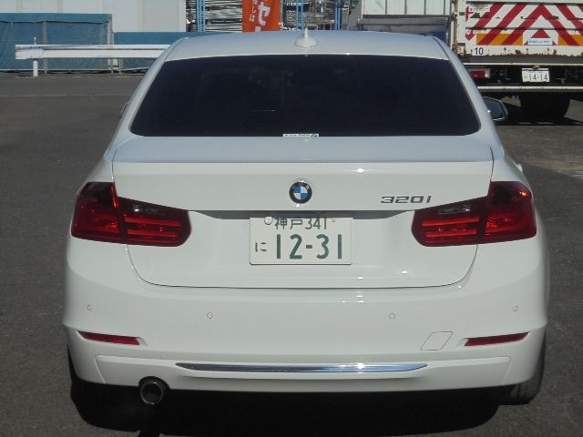BMW 3 Series sedan