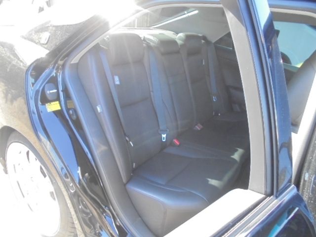 CROWN sedan