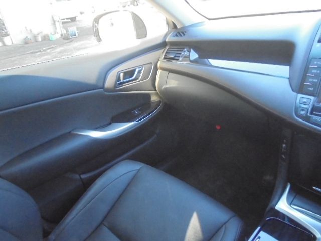 CROWN sedan