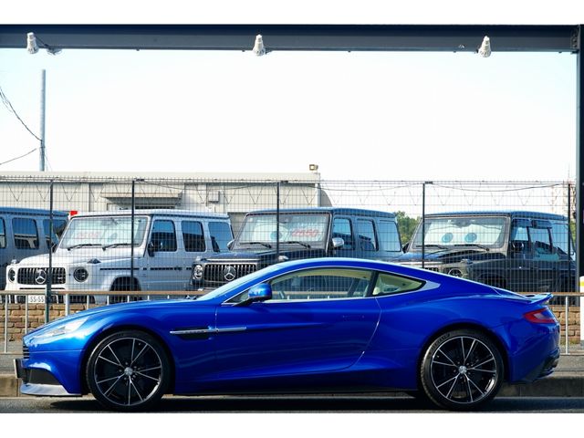 ASTON MARTIN