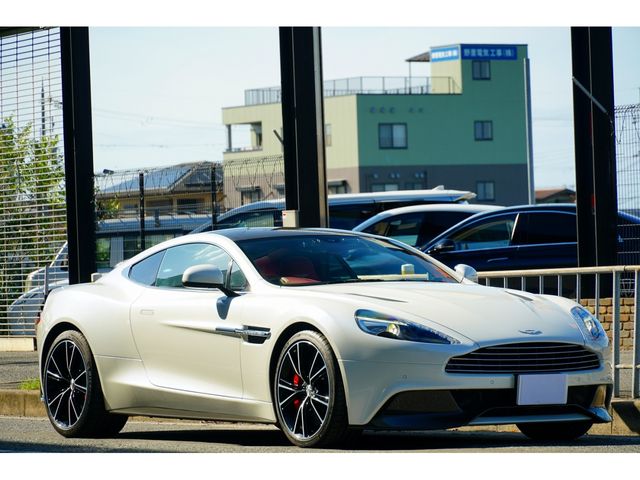ASTON MARTIN