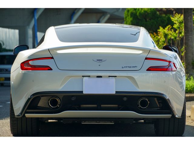 ASTON MARTIN