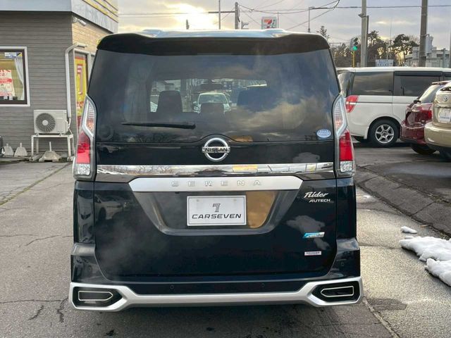 SERENA WG 4WD