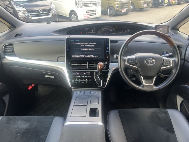 ESTIMA HYBRID 4WD