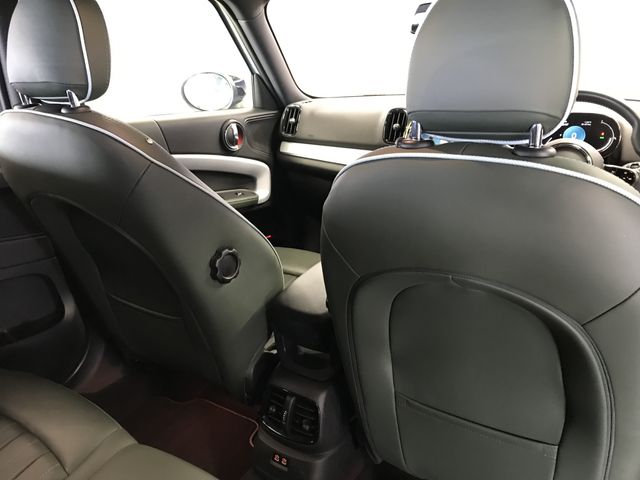 MINI COOPER D CROSSOVER