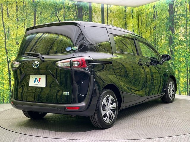 SIENTA HYBRID