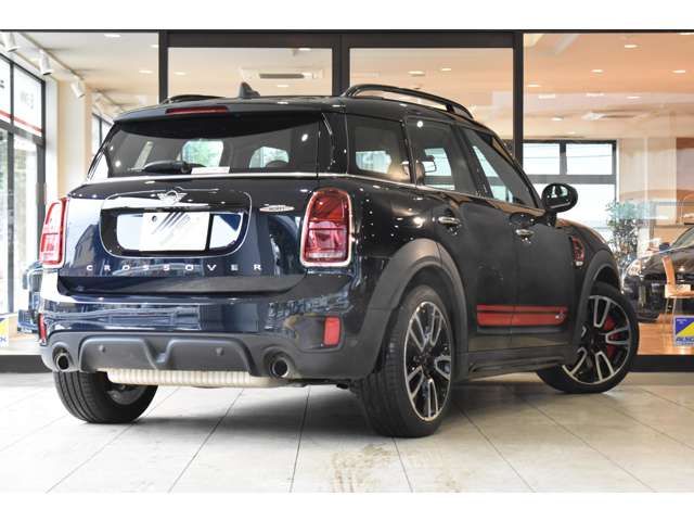 MINI CROSSOVER