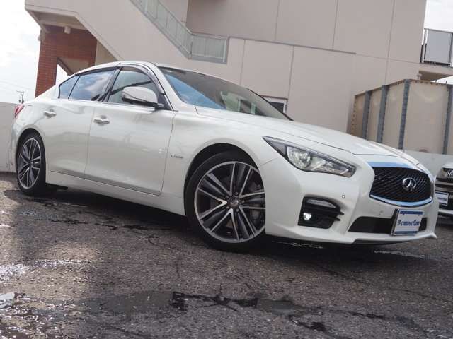 SKYLINE HYBRID