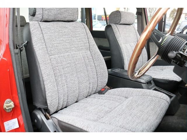 LANDCRUISER van