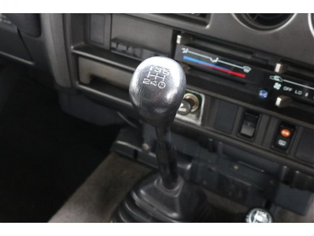 LANDCRUISER van