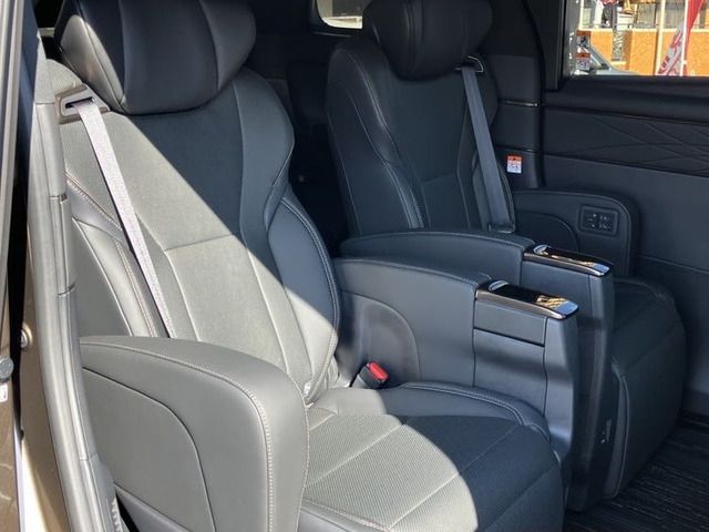 ALPHARD hybrid