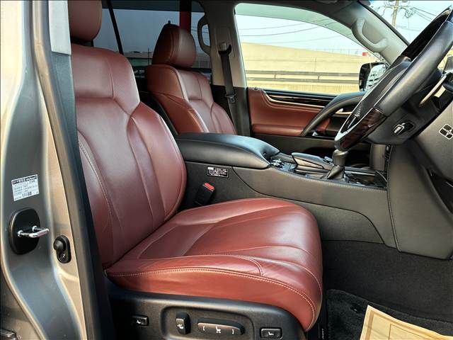 LEXUS LX570 AWD