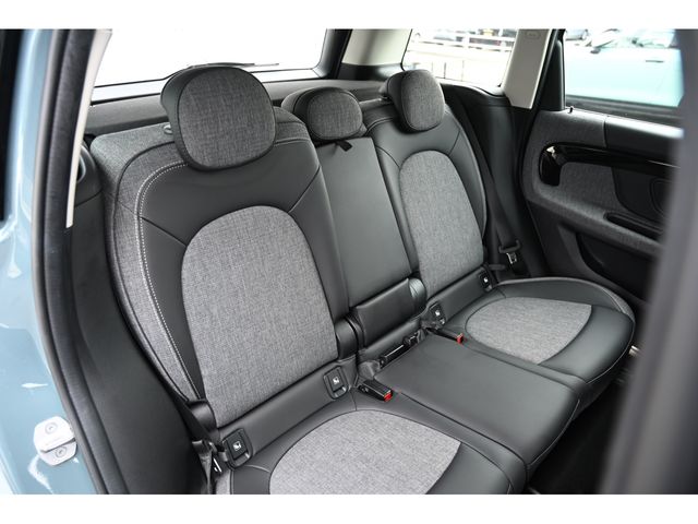 MINI COOPER D CROSSOVER