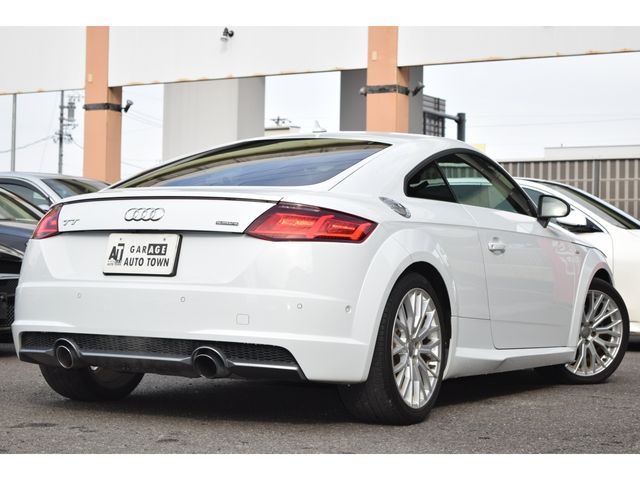 AUDI TT coupe