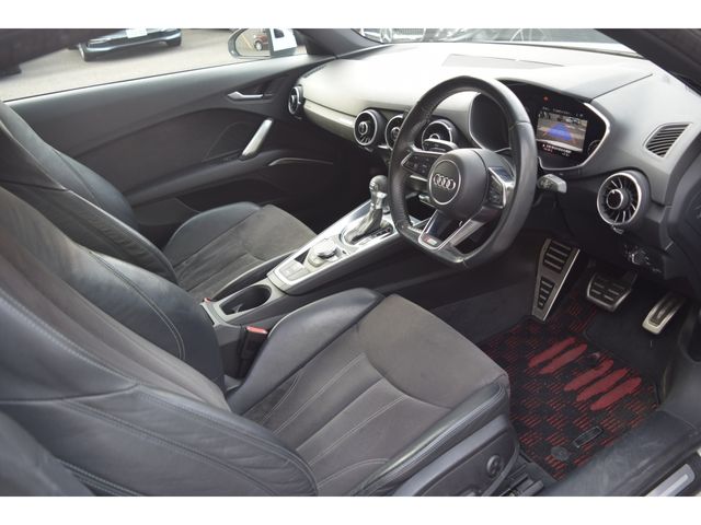 AUDI TT coupe