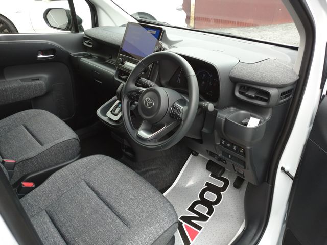 SIENTA HYBRID