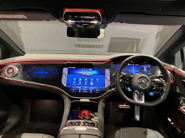 MERCEDES AMG EQE