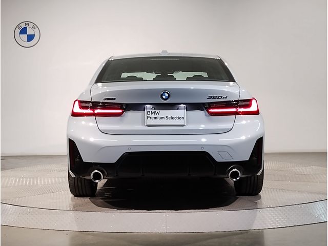 BMW 3 Series sedan