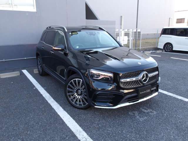 MERCEDES BENZ GLB