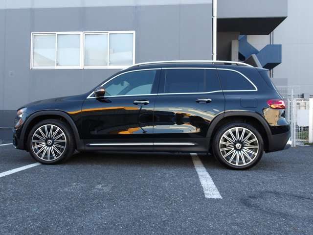 MERCEDES BENZ GLB