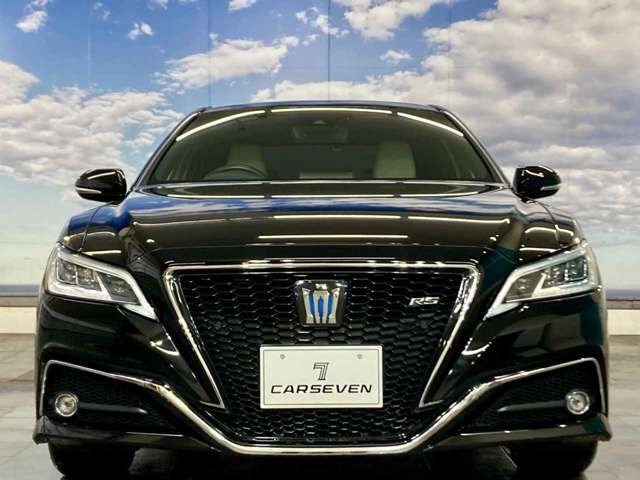 CROWN sedan hybrid 4WD