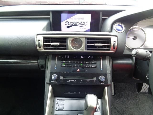 LEXUS IS300h