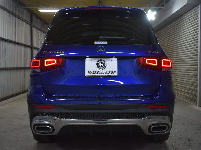 MERCEDES BENZ GLB