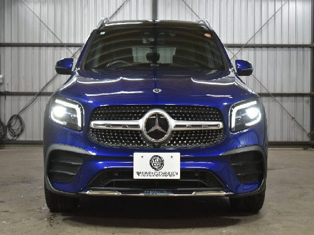 MERCEDES BENZ GLB