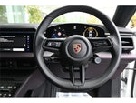 PORSCHE Macan Electric