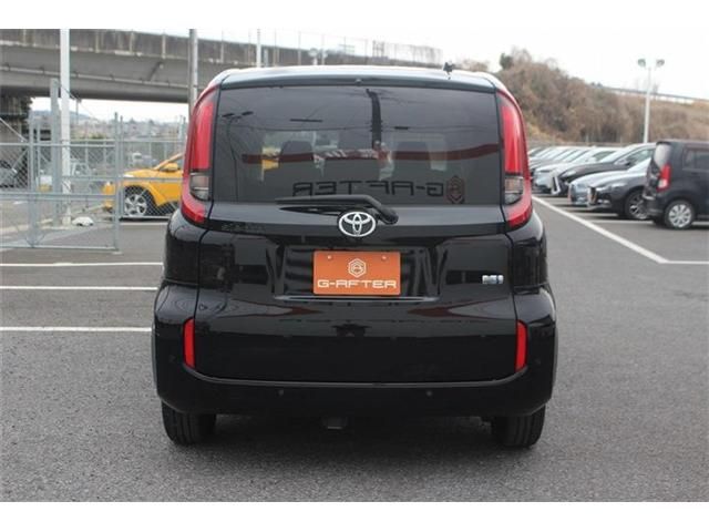 SIENTA HYBRID