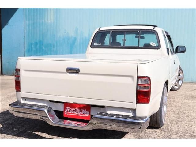 HILUX 2WD