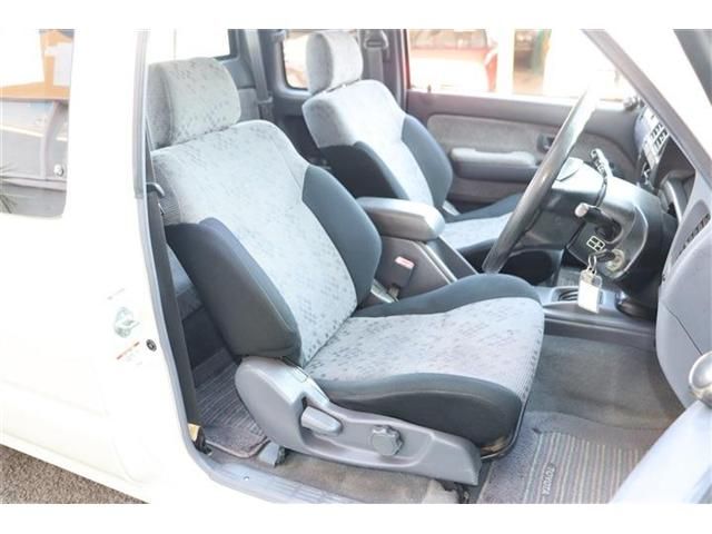 HILUX 2WD
