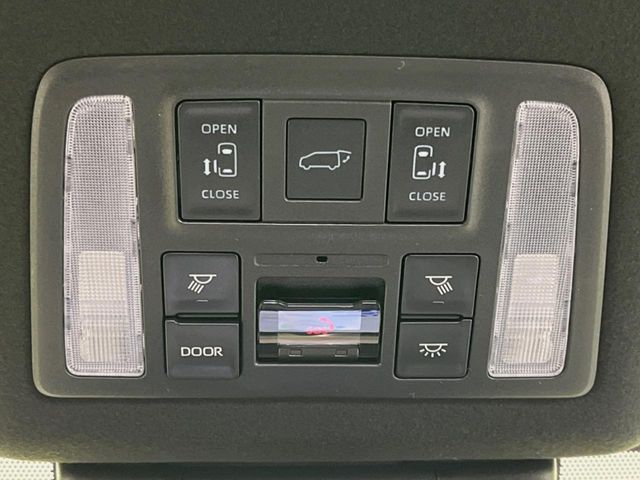 VOXY HYBRID