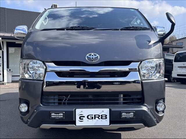 REGIUSACE van 4WD