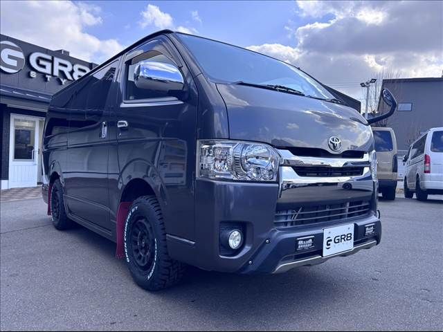 REGIUSACE van 4WD