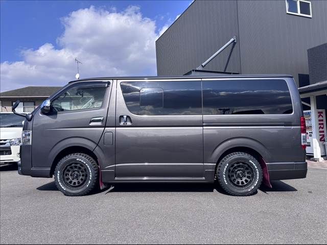REGIUSACE van 4WD