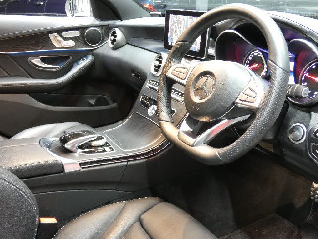 MERCEDES BENZ C-Class sedan