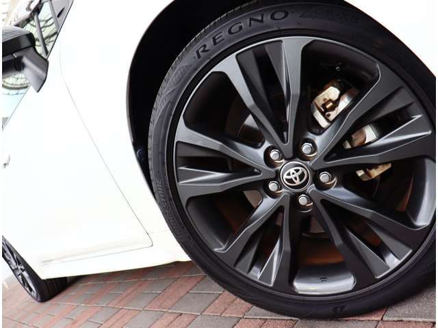 COROLLA TOURING HYBRID
