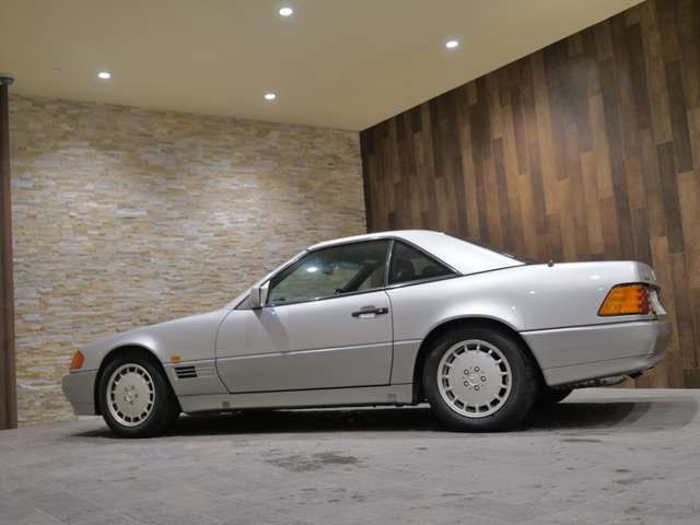MERCEDES BENZ SL class