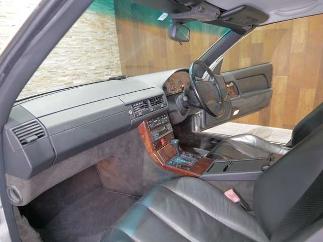 MERCEDES BENZ SL class