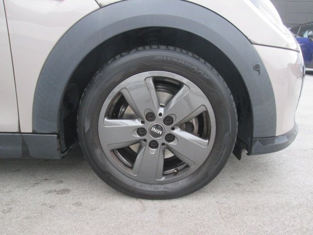 MINI COOPER D 5DOOR