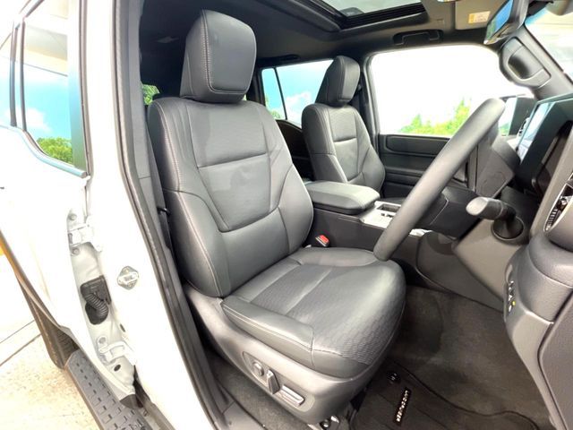 LANDCRUISER 250