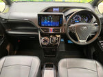 VOXY HYBRID