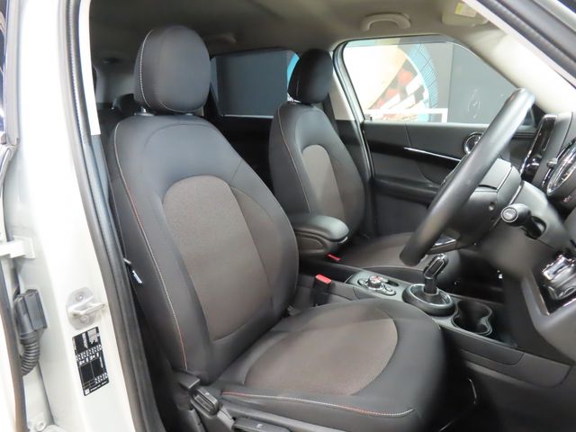 MINI COOPER D CROSSOVER