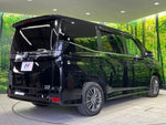 VOXY HYBRID 4WD