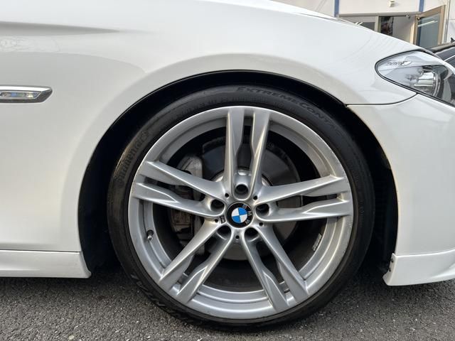 5 Series Sedan