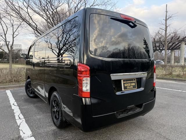 NV350 CARAVAN 4WD