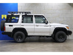 LANDCRUISER van