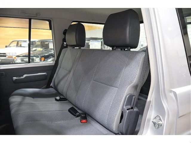 LANDCRUISER van